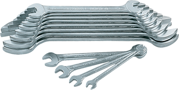Double open ended spanner set